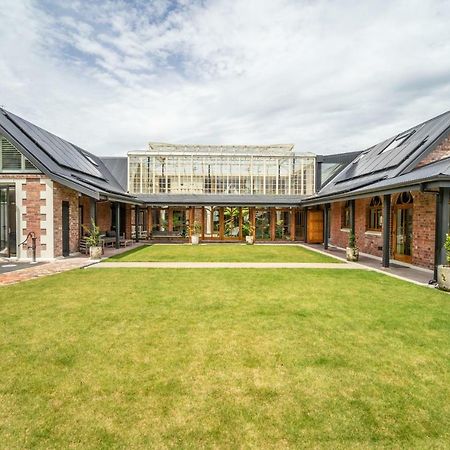 Britten Stables Studio Apartment Christchurch Exterior photo